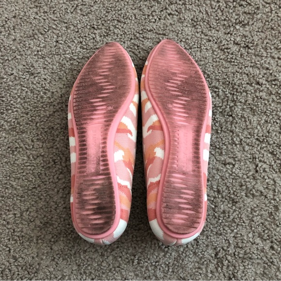 Kelly & Katie Pink Peach Slip On Flats - Picture 8 of 10